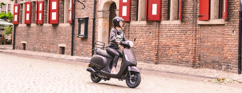 Op welke wegen mag ik rijden met mijn scooter?