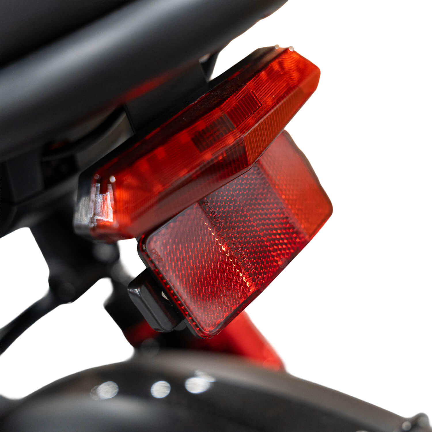 CrossBoss - V8 Ultra Black Brown Saddle (11)