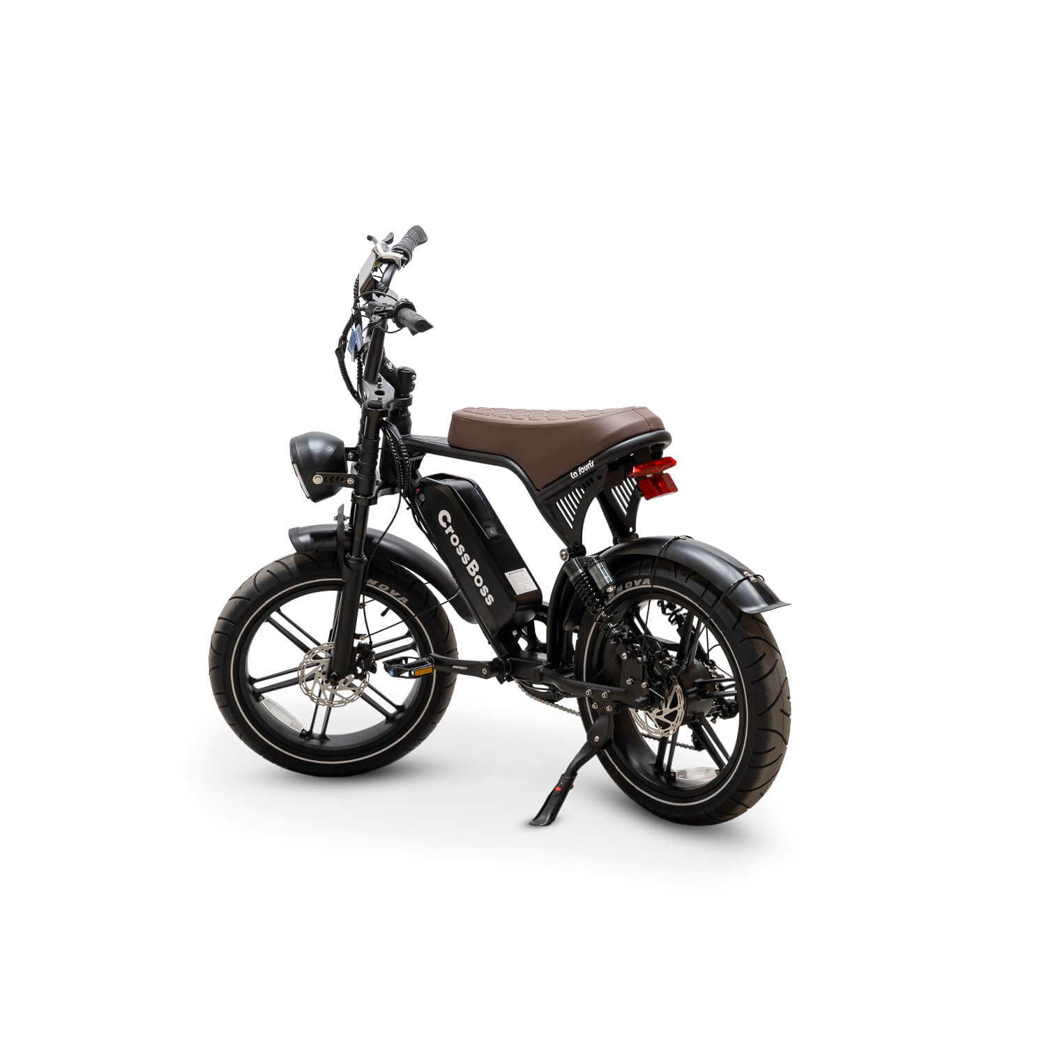 CrossBoss - V8 Ultra Black Brown Saddle (2)