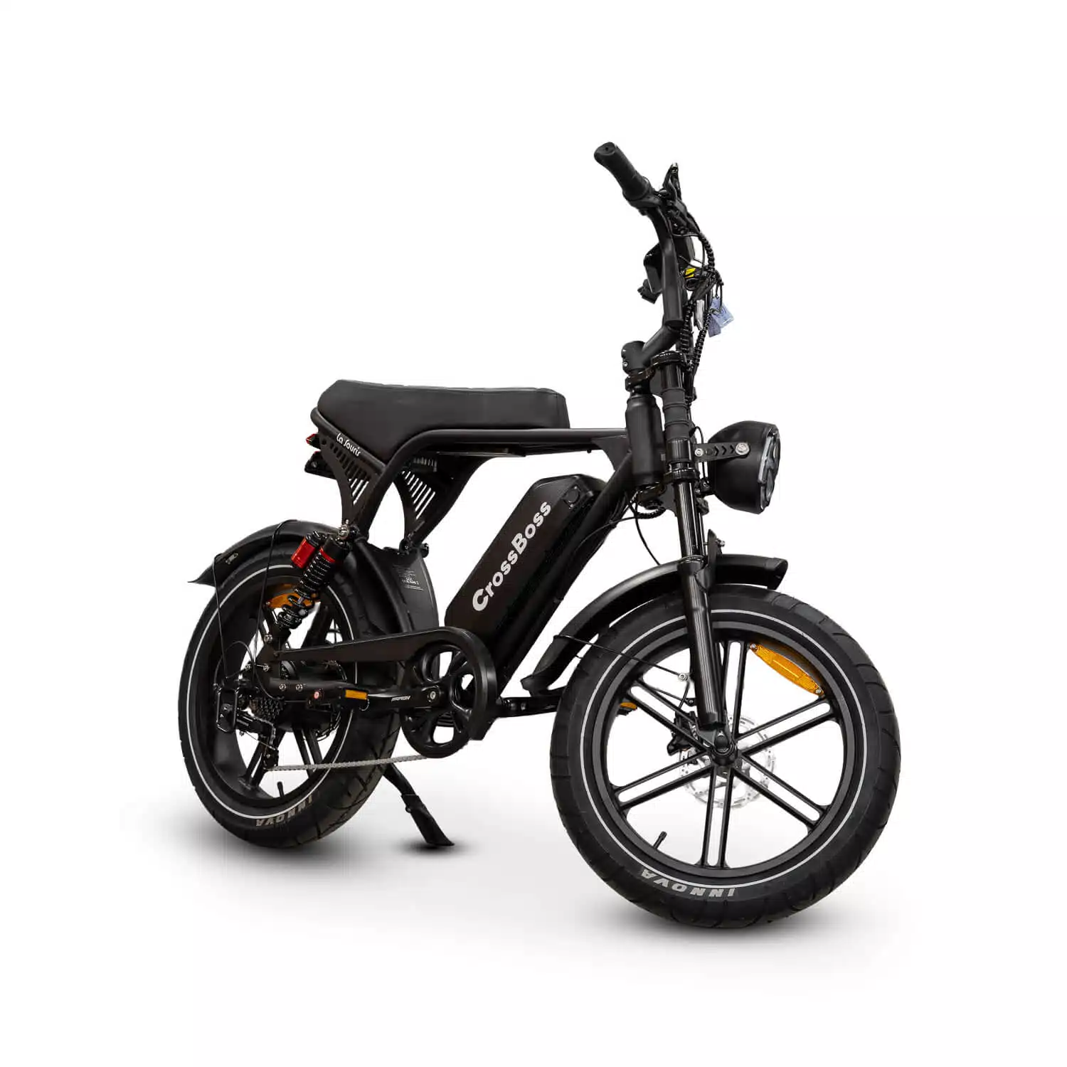 CrossBoss • V8 Ultra Black  (7)