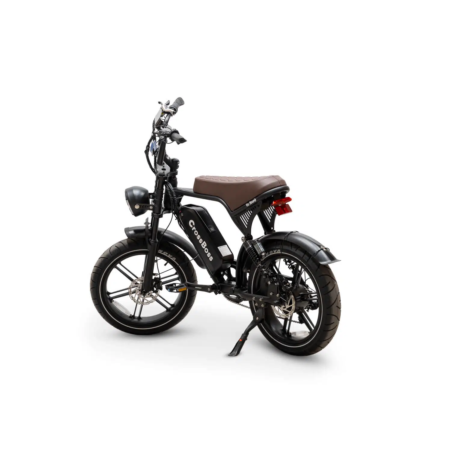 CrossBoss • V8 Ultra Black Brown Saddle (3)