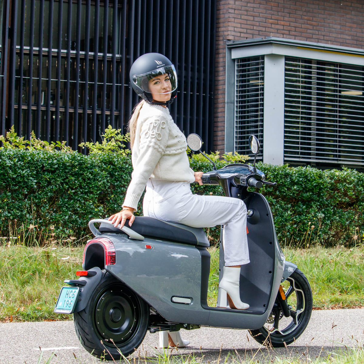 La Souris - E-ID S1 Pro - Kadi Grey (21)