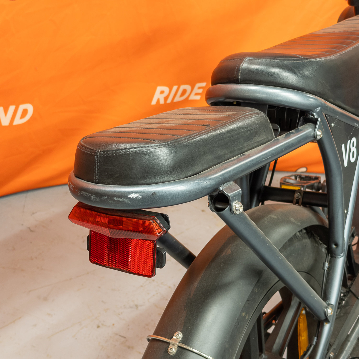 CrossBoss V8 3.0 Grey Special Edition (6)
