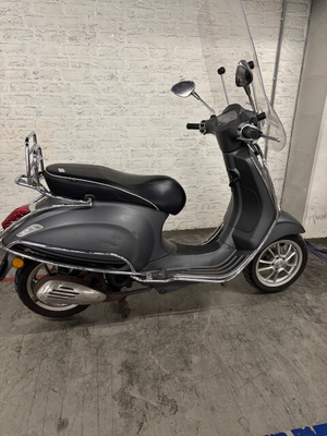 Vespa • Vespa - VESPA SPRINT (snor) (1)