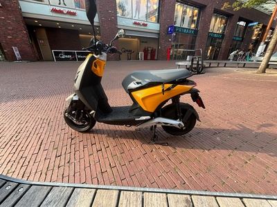 Piaggio • Piaggio • One+ • Sunshine Mix • 45 km/h (3)